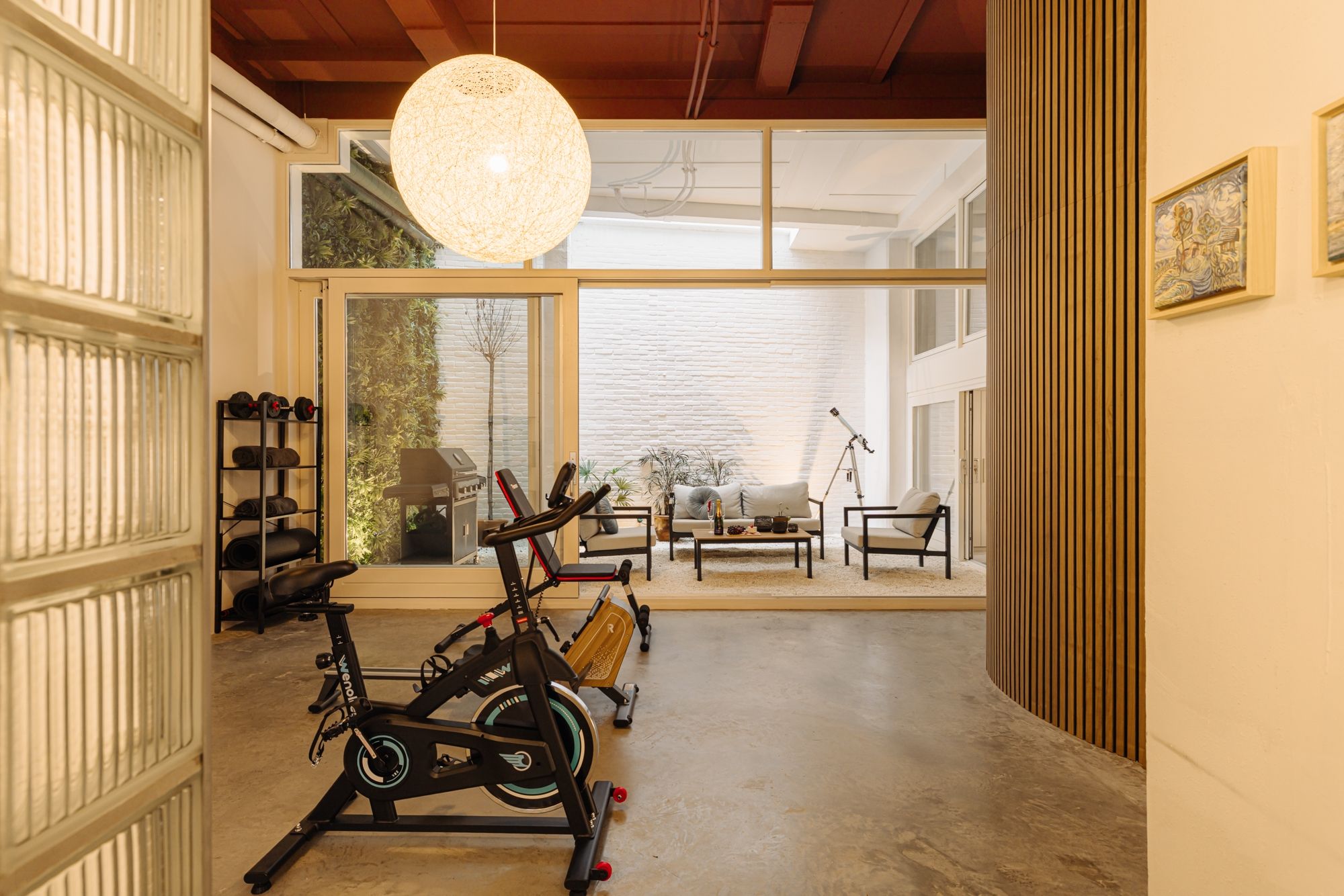 Photo 15 of Pieter de Hoochstraat 42-A