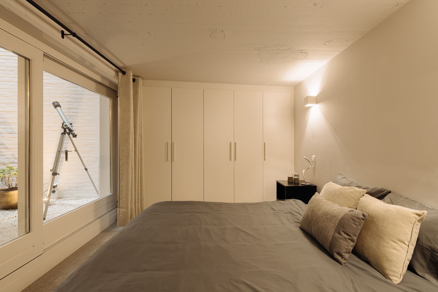 Photo 20 of Pieter de Hoochstraat 42-A