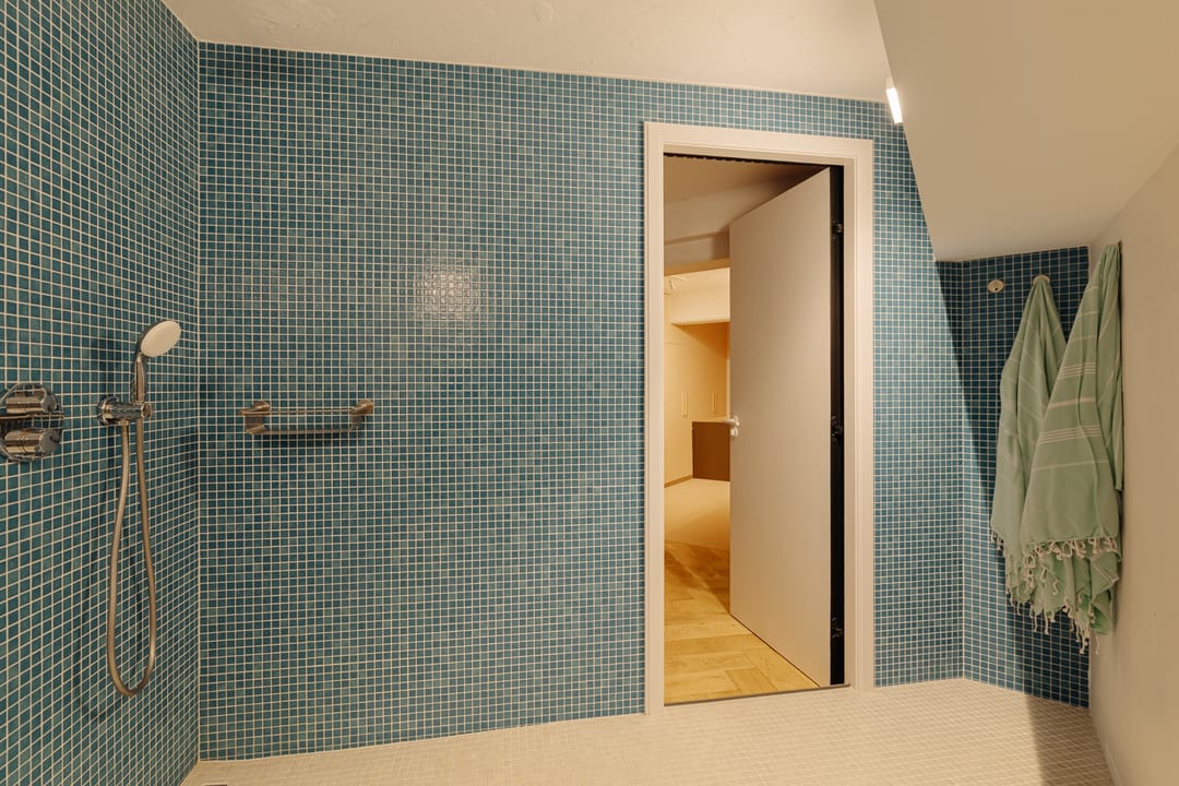 Photo 37 of Pieter de Hoochstraat 42-A