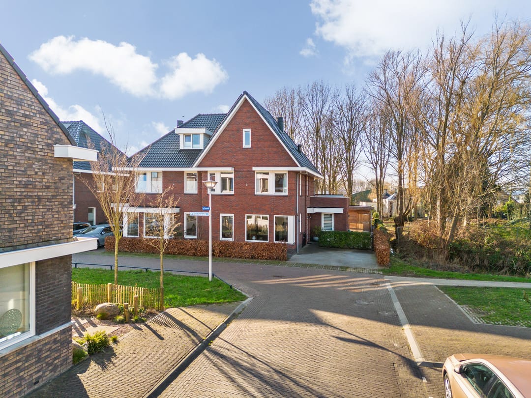 Photo 2 of Donderwolk 21