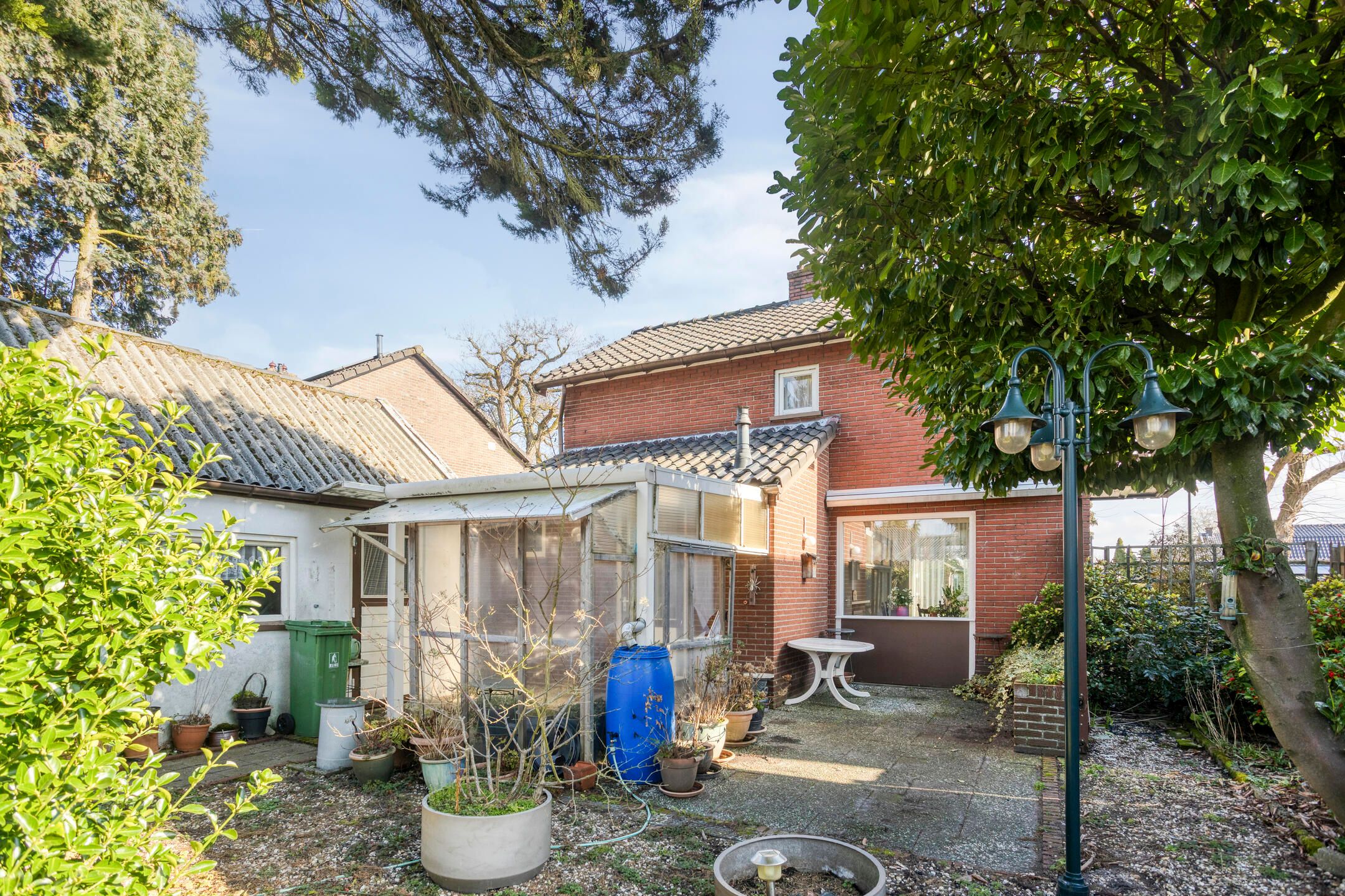 Foto 15 van Adelaarslaan 46