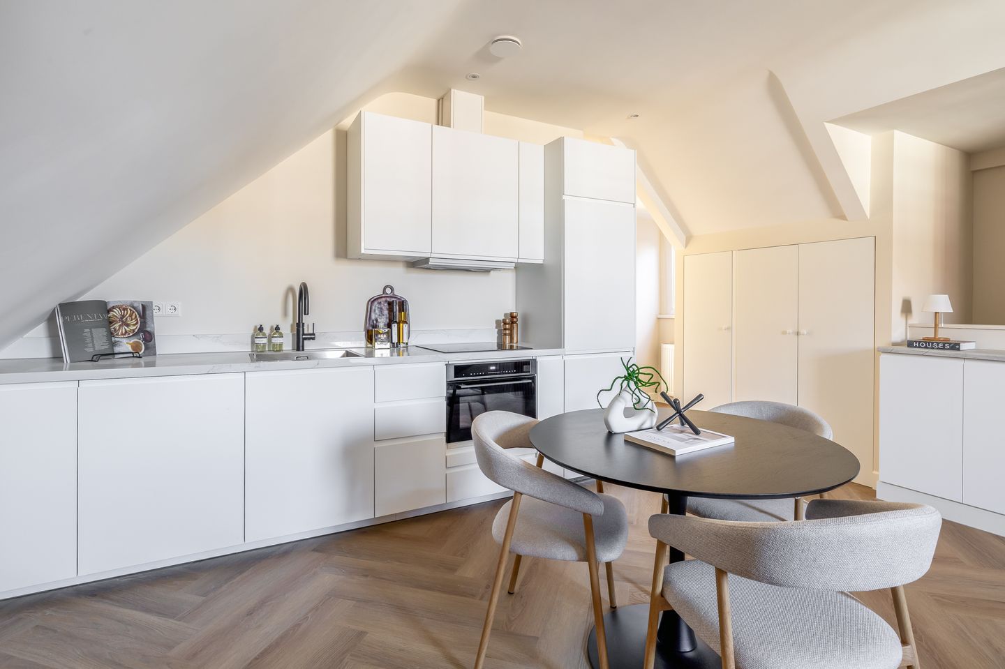 Foto 5 van Nieuwe Binnenweg 287-B02