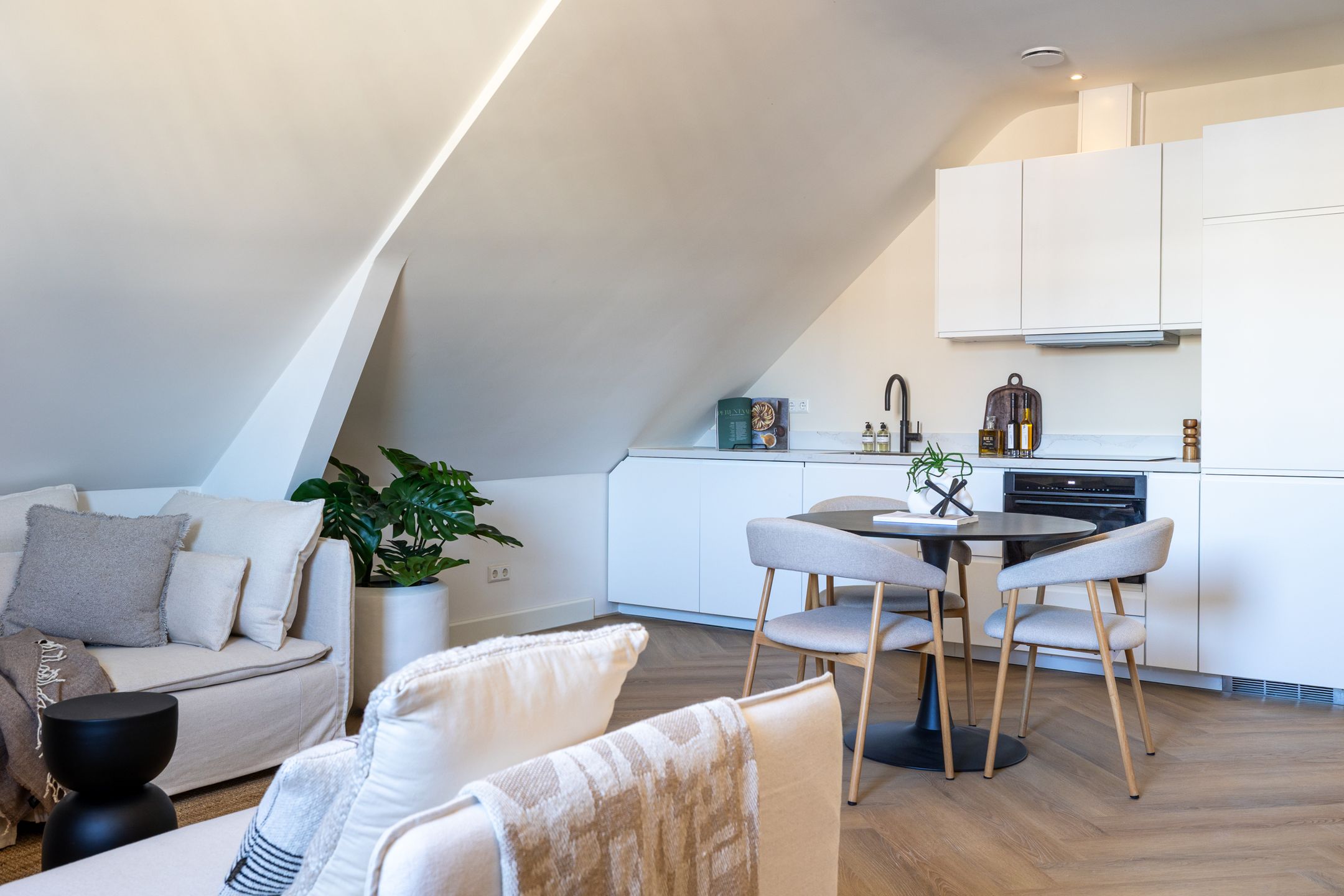 Foto 15 van Nieuwe Binnenweg 287-B02