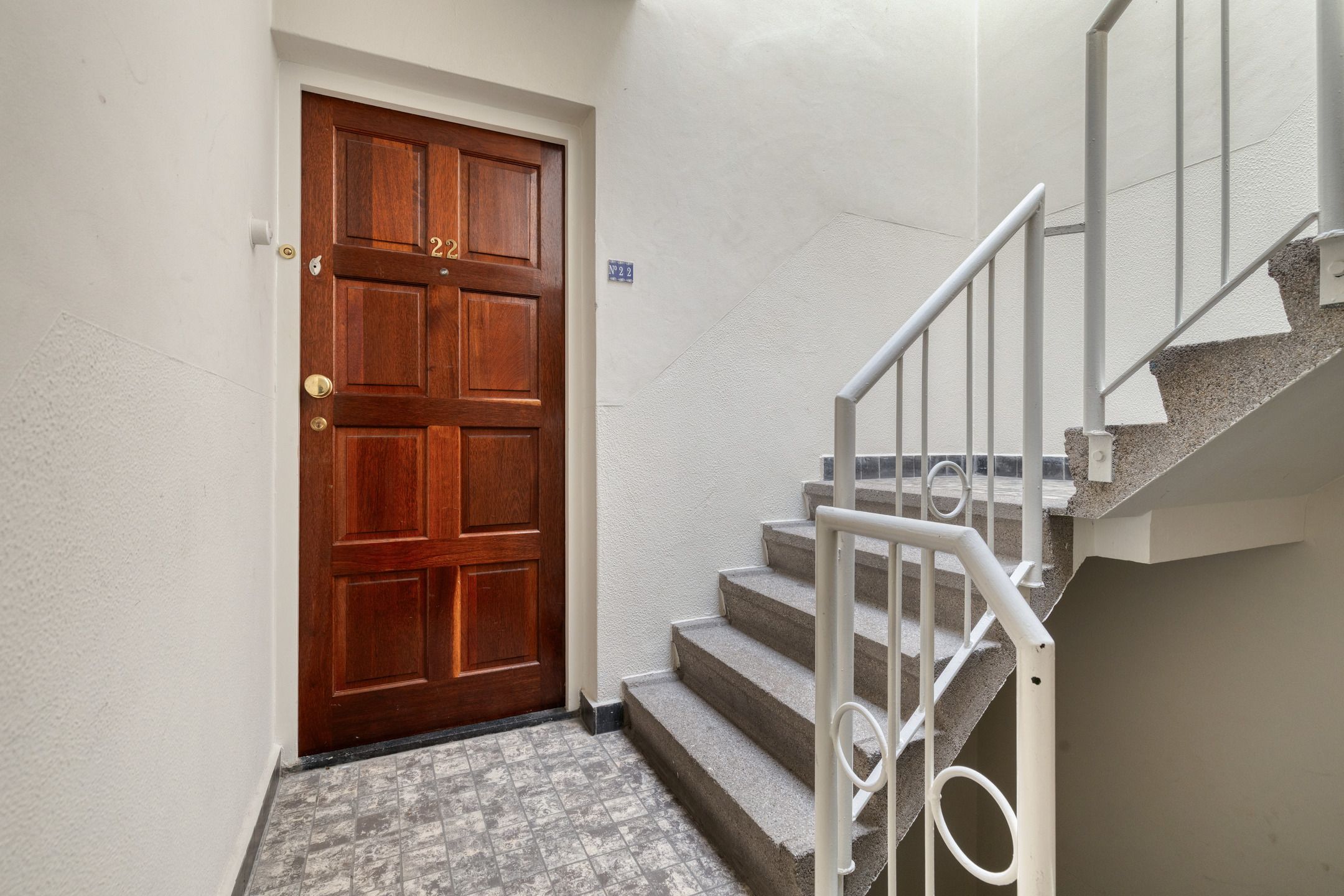 Photo 9 of Raafstraat 22