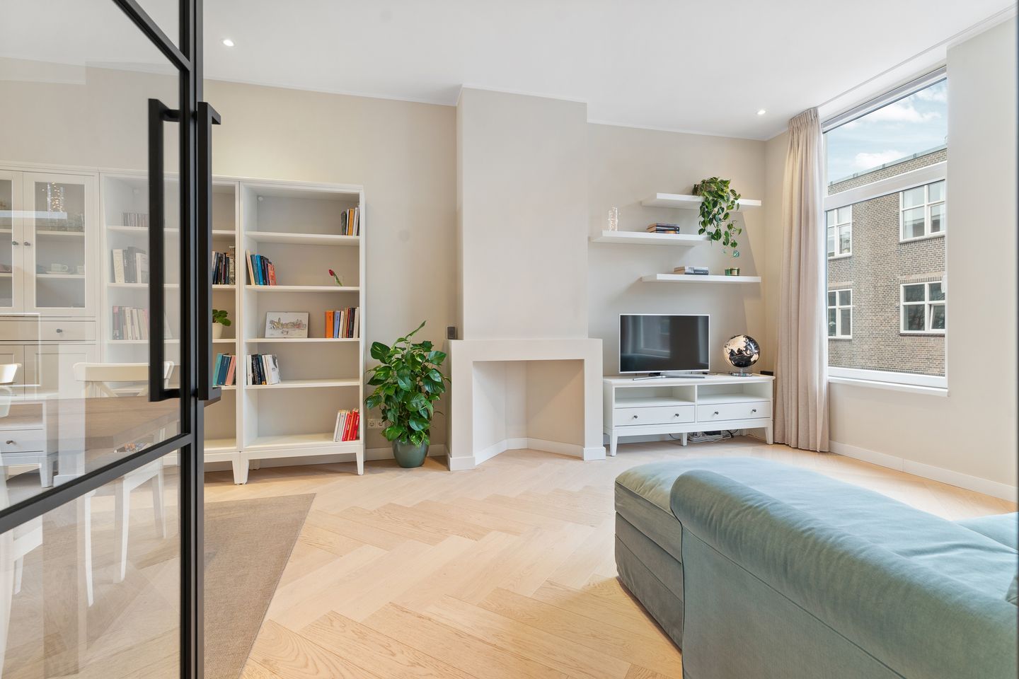 Photo 10 of Esdoornstraat 40