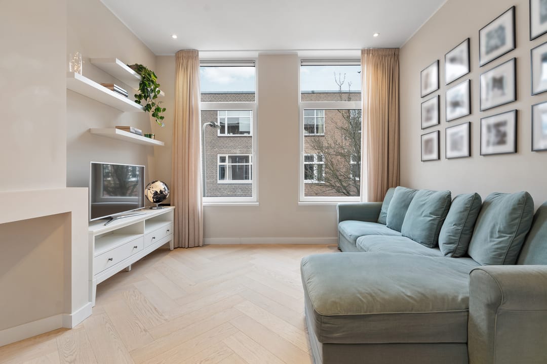 Photo 11 of Esdoornstraat 40