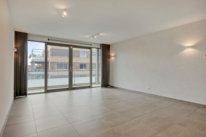 Photo 4 of Stratumsedijk 22-K