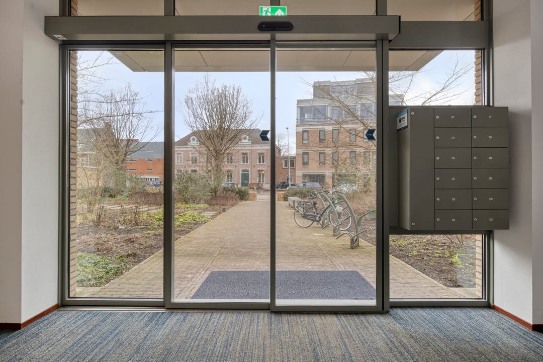 Photo 32 of Stratumsedijk 22-K