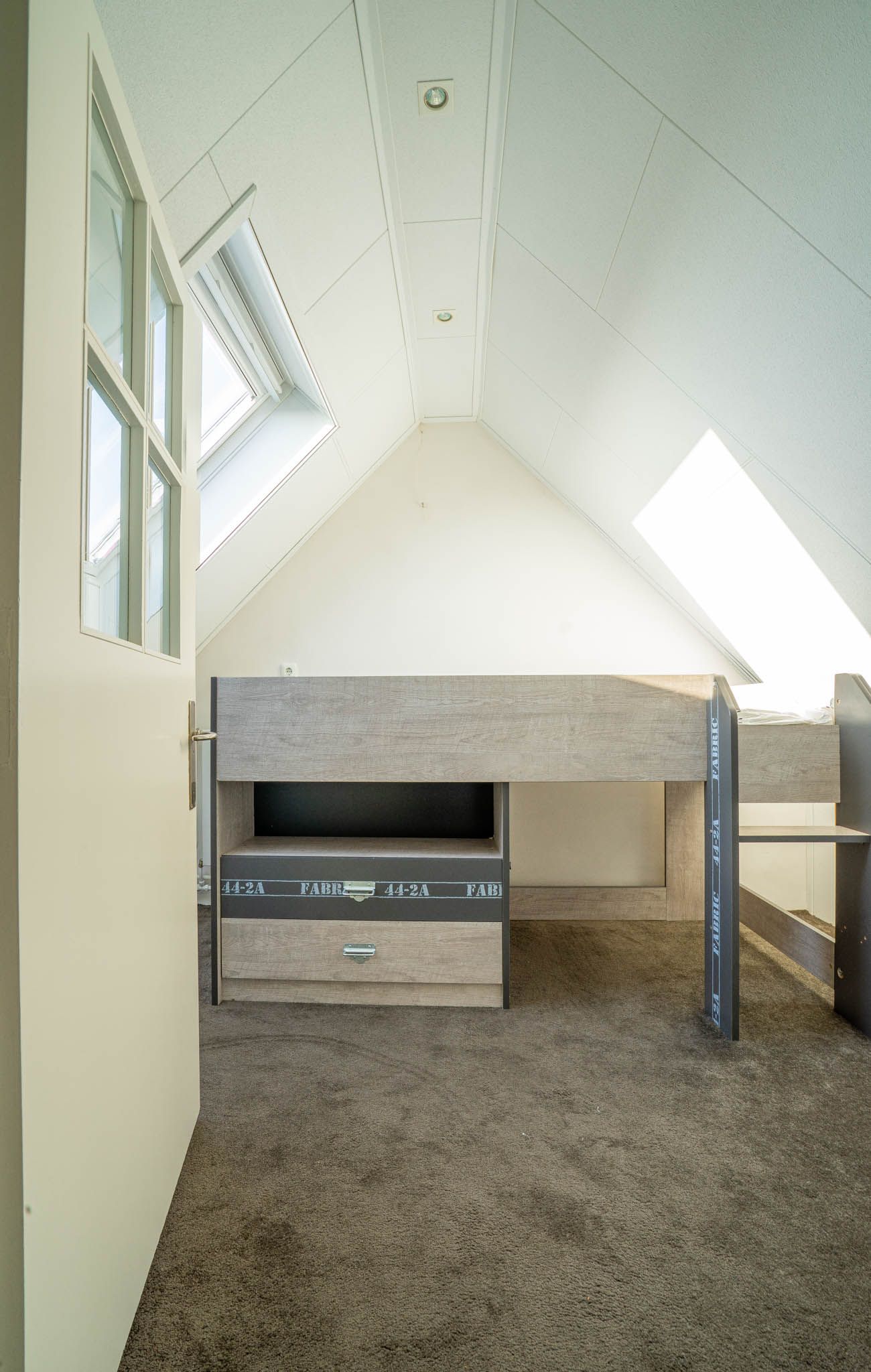 Photo 34 of Vicarieweg 40