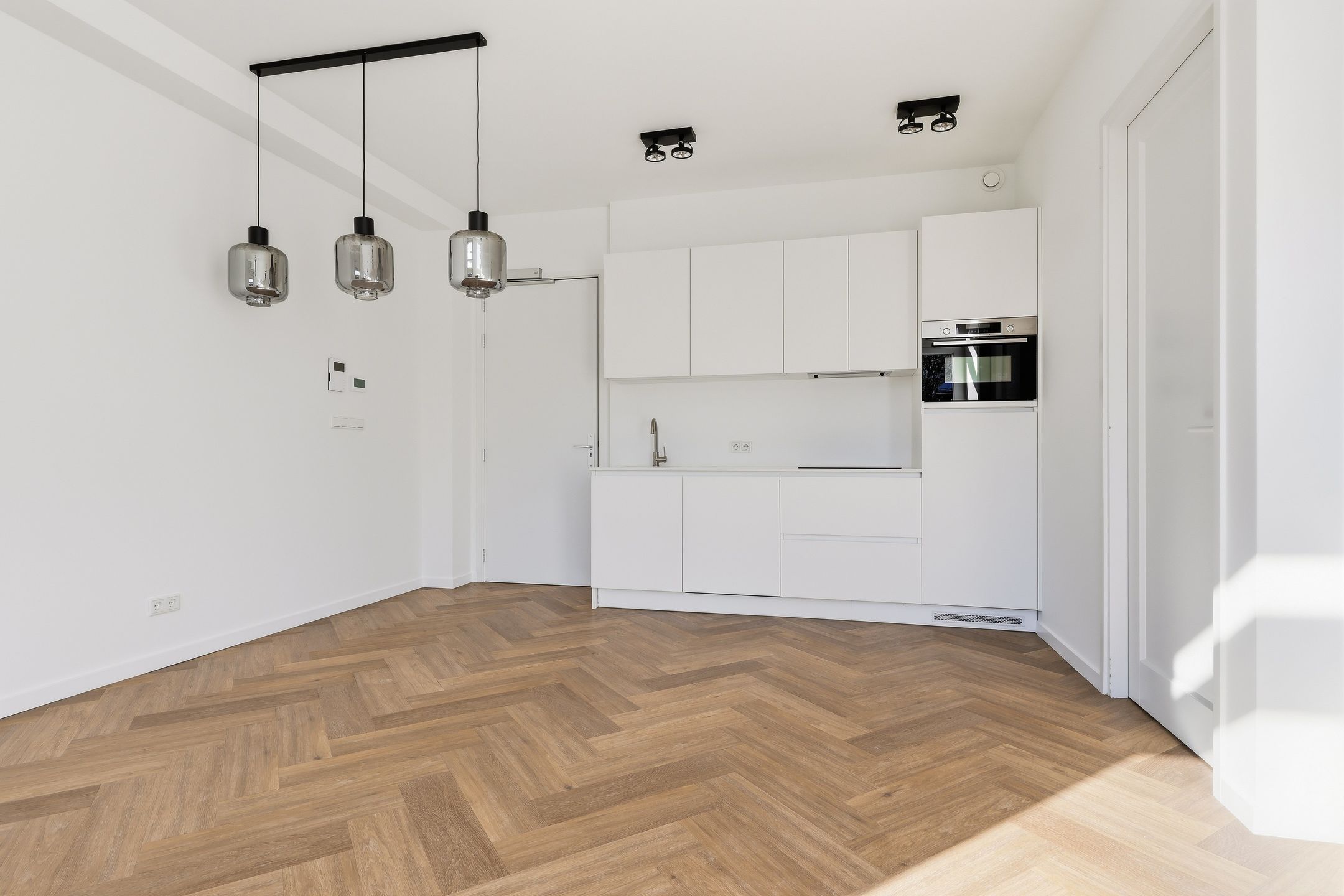 Photo 9 of Vinkenstraat 64-B