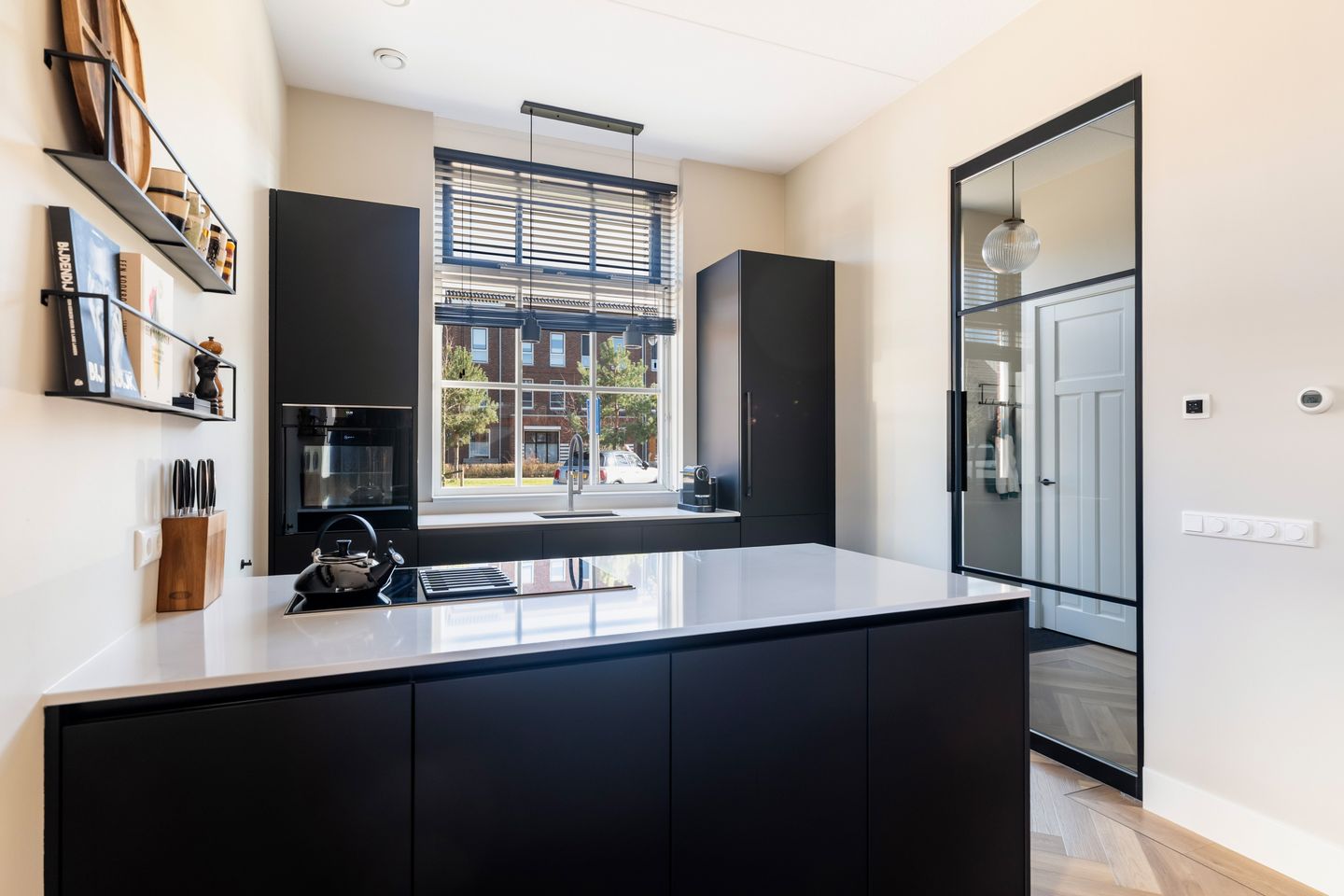 Foto 10 van Enkalaan 155