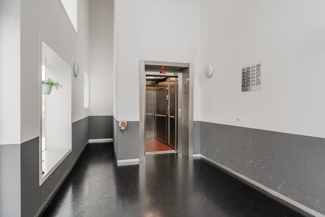 Photo 38 of Ottho Heldringstraat 27-R