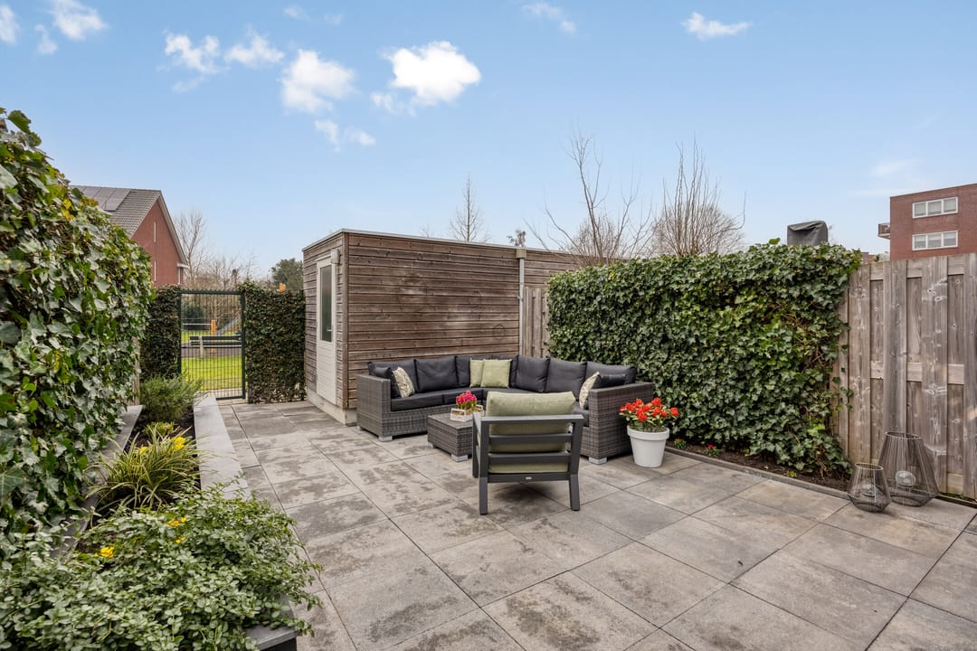 Photo 8 of Van Staverenstraat 33-A