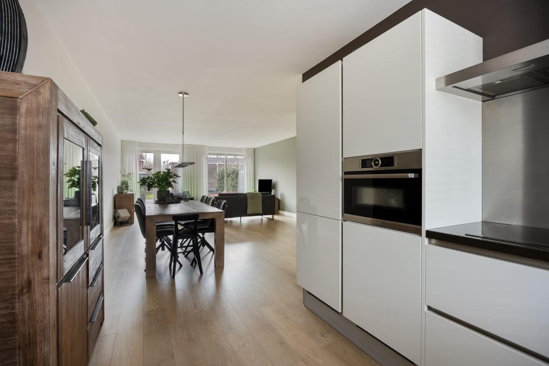 Photo 16 of Van Staverenstraat 33-A