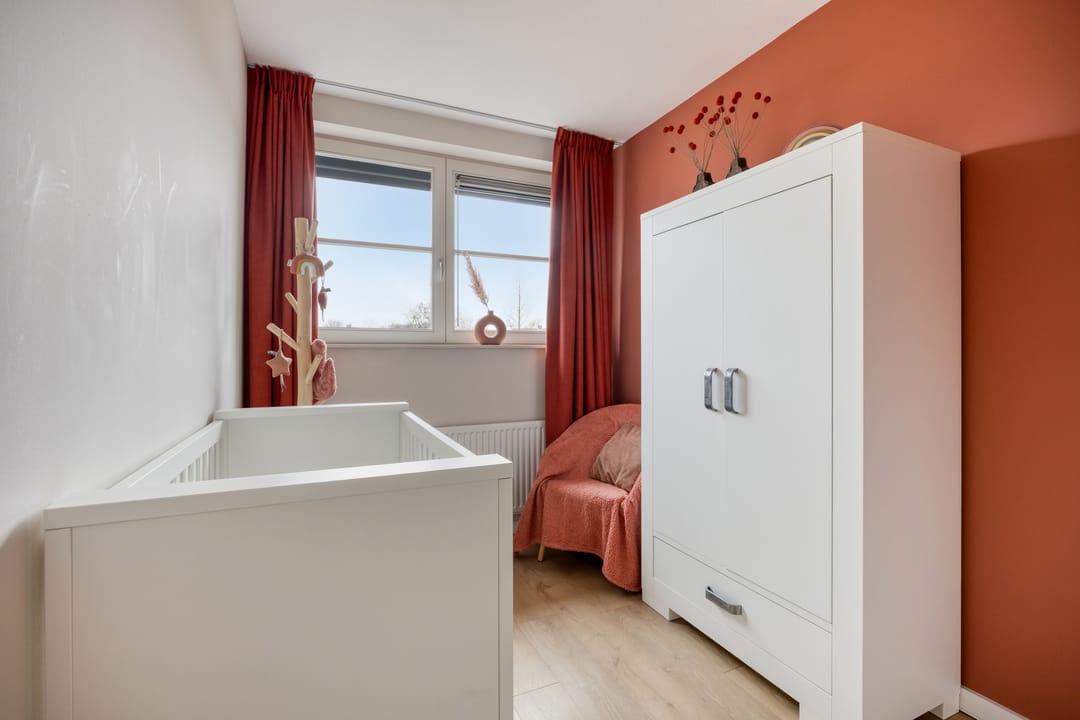 Photo 22 of Van Staverenstraat 33-A