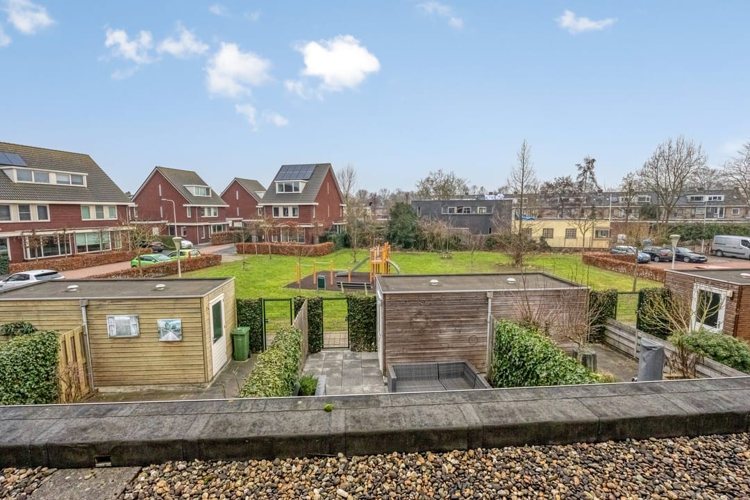 Photo 23 of Van Staverenstraat 33-A