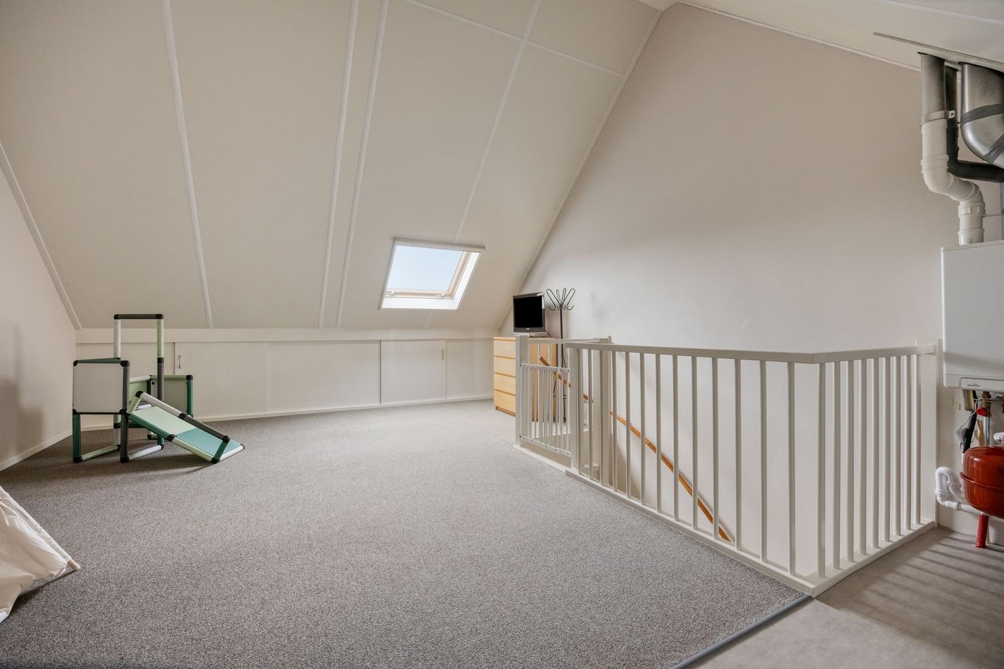 Photo 29 of Van Staverenstraat 33-A