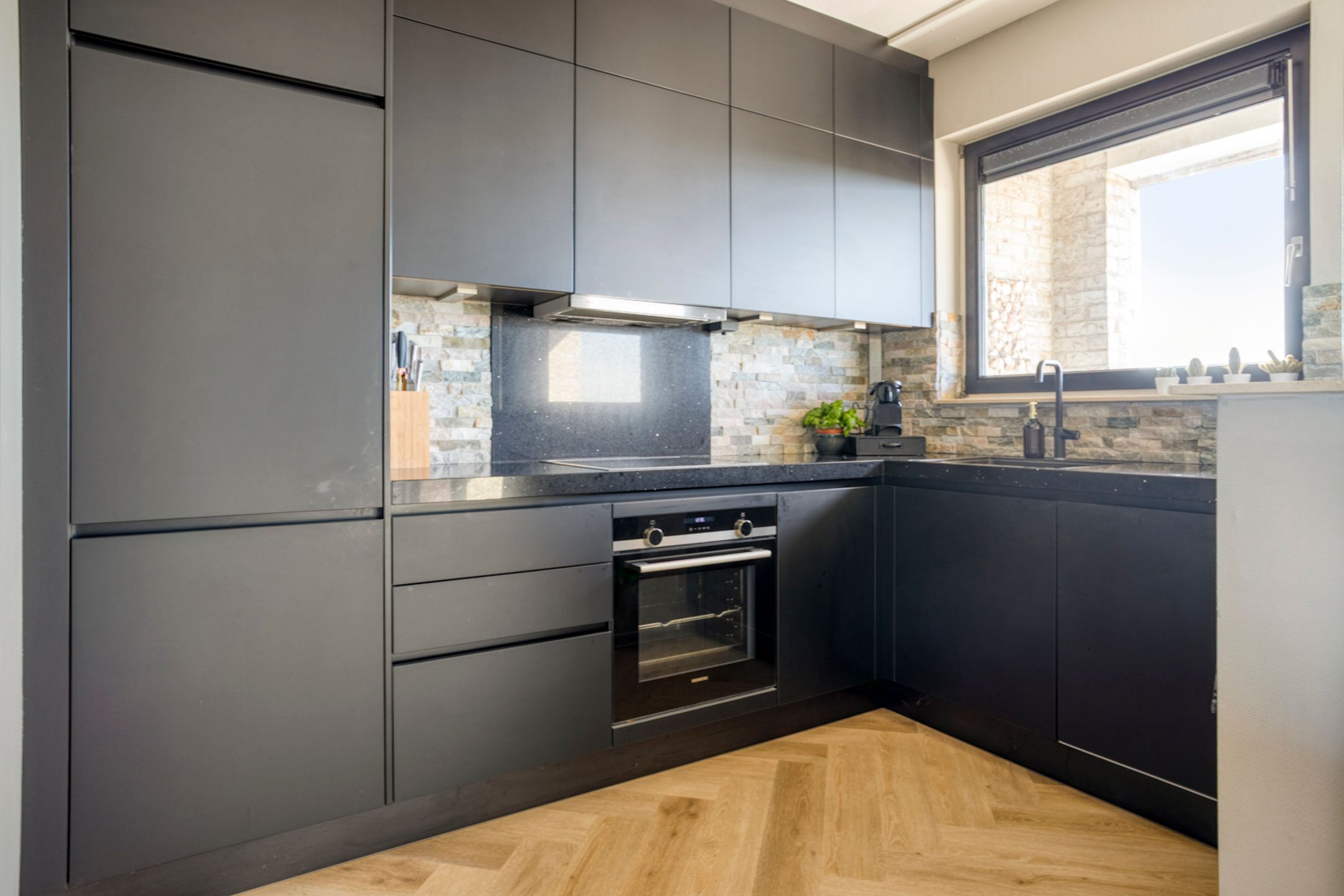 Foto 12 van Port Scaldis 11-042