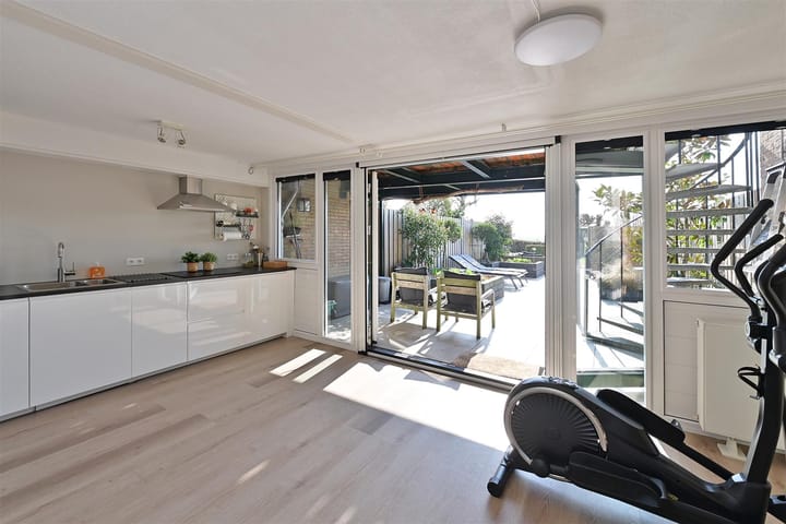 Photo 3 of Willibrorduslaan 57