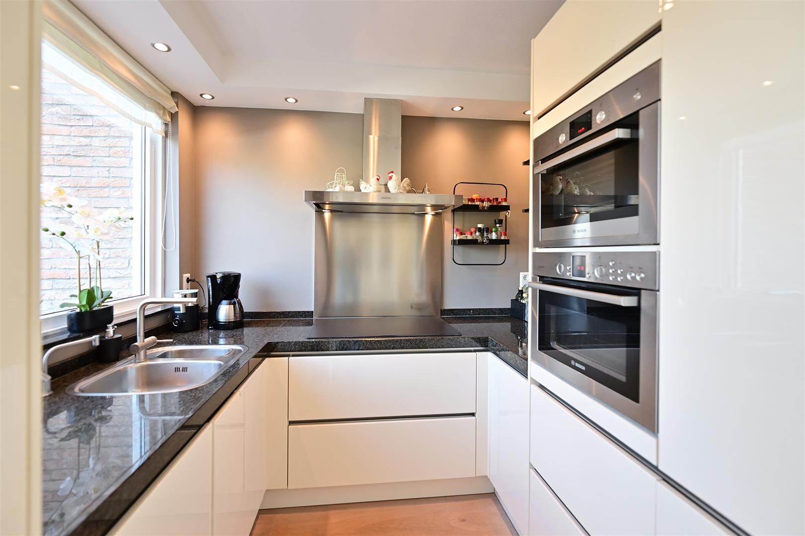 Photo 12 of Willibrorduslaan 57