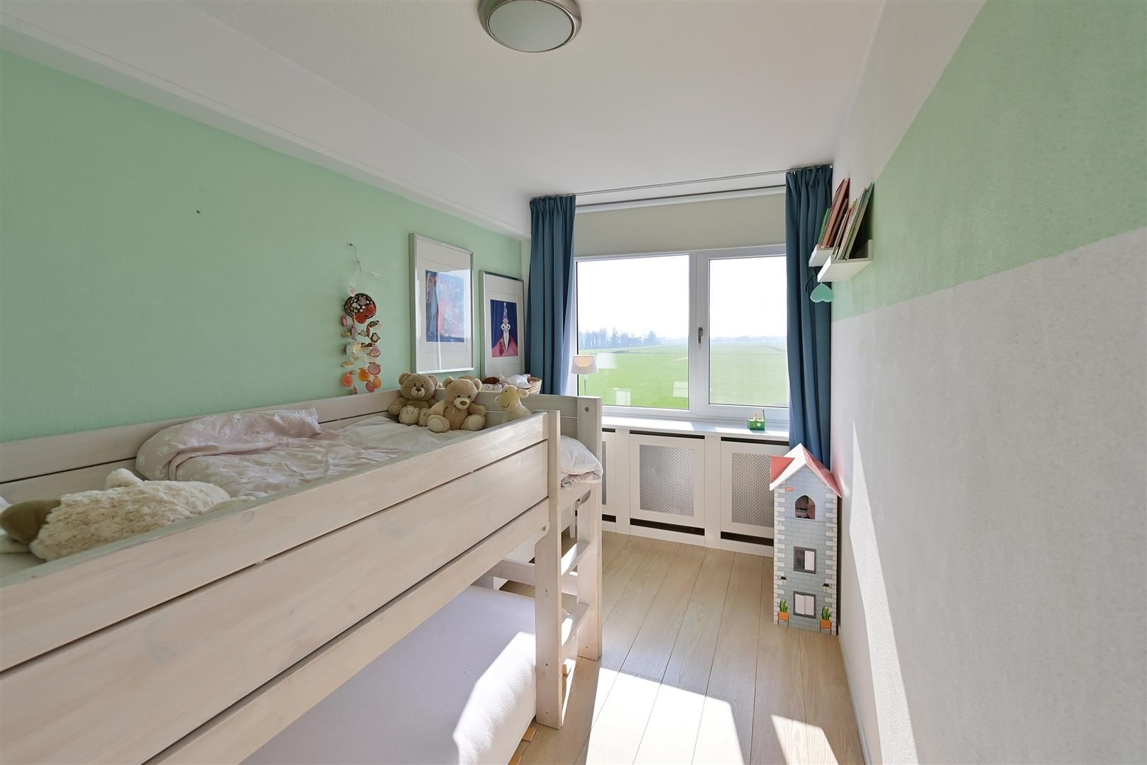 Photo 15 of Willibrorduslaan 57