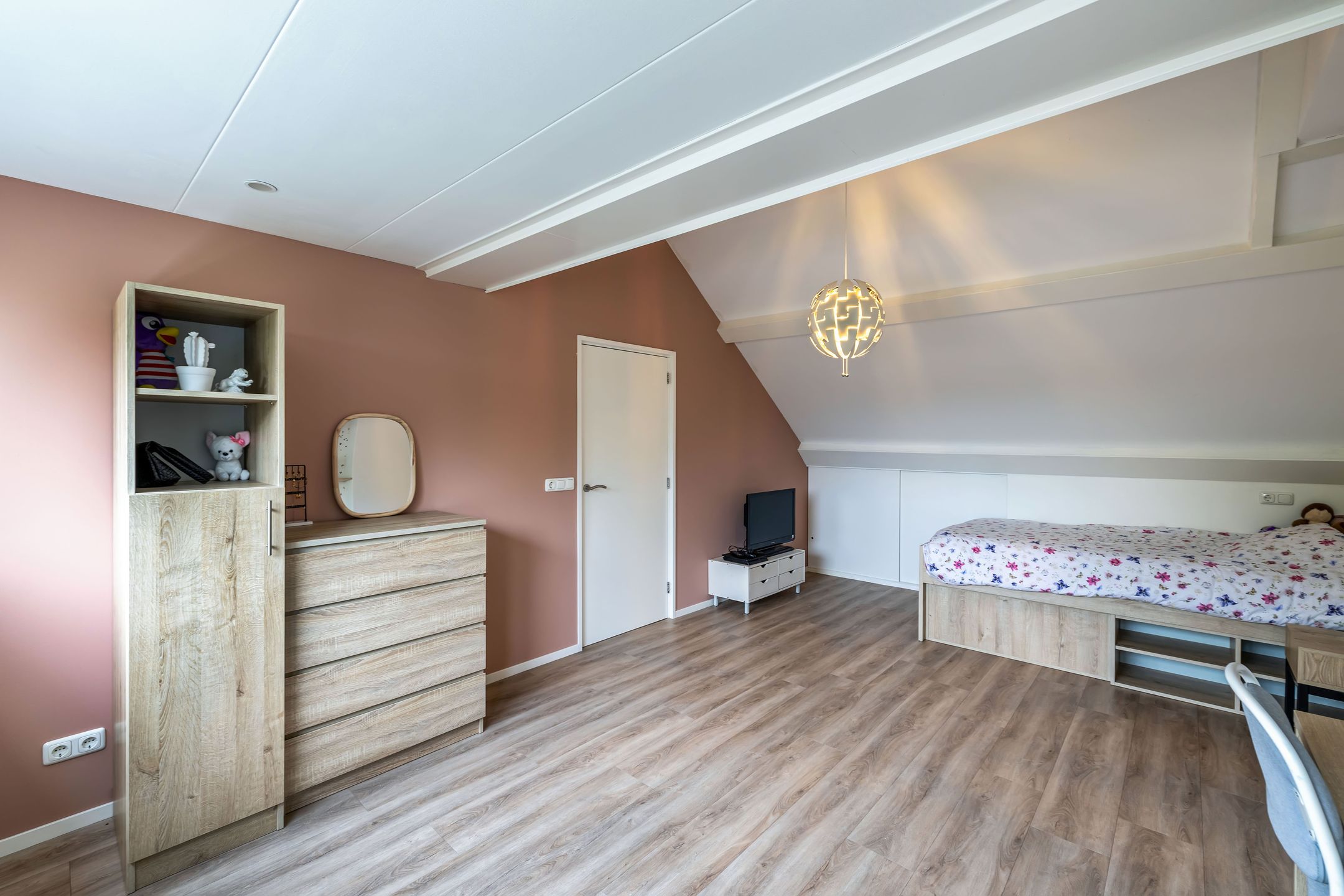 Photo 33 of Swalmstraat 9