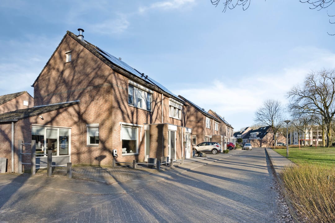 Foto 28 van Koningspage 57