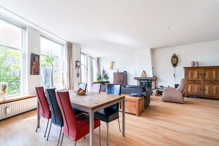 Photo 3 of Oosteinde 178