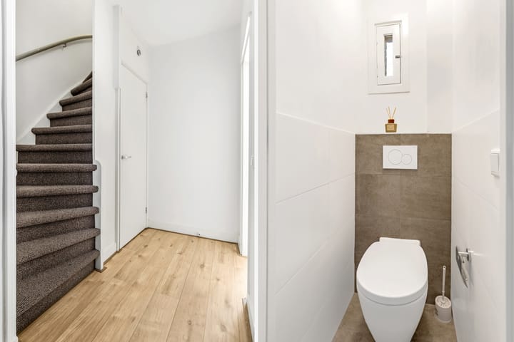 Photo 4 of Kometenstraat 84