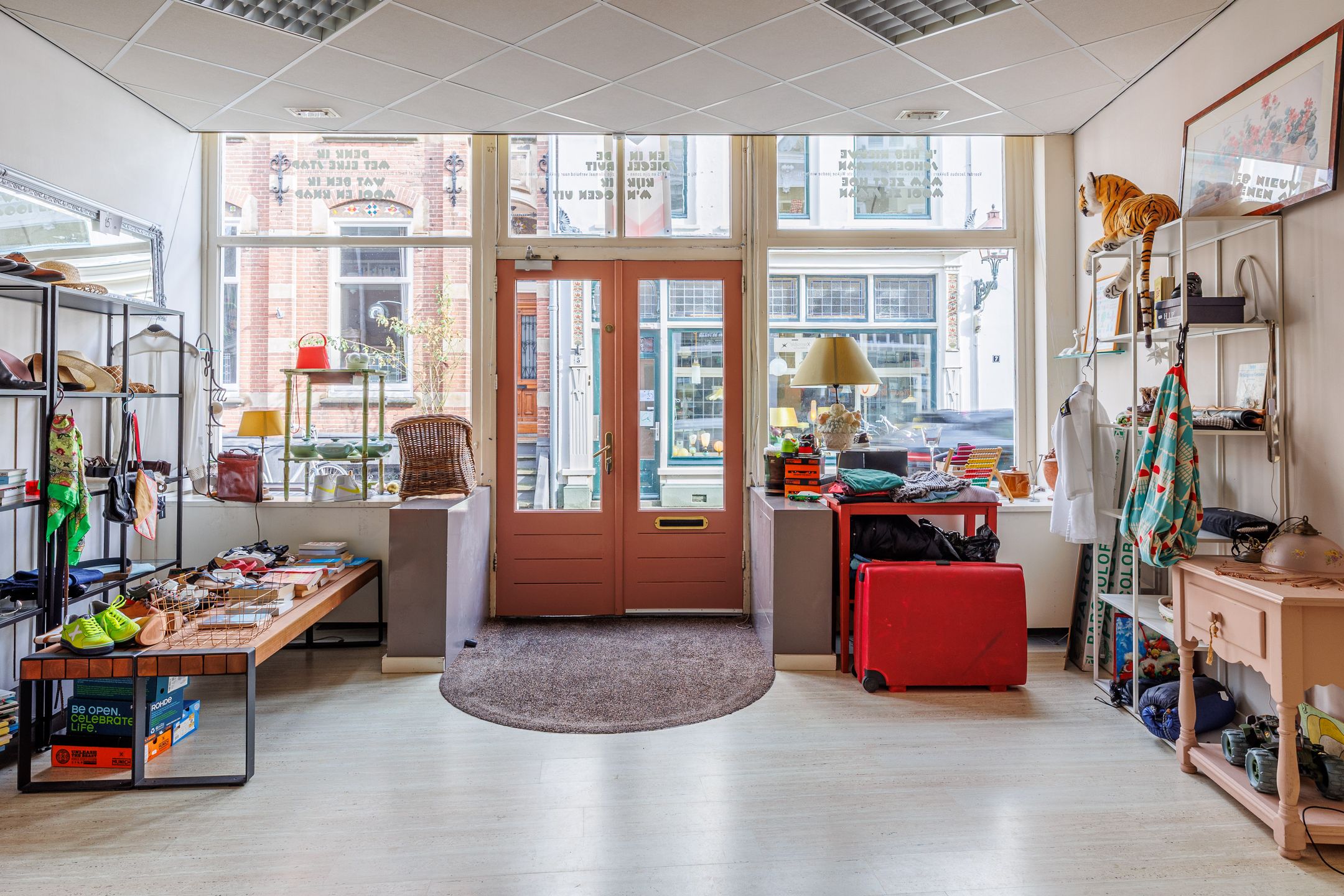Photo 9 of Oeverstraat 2
