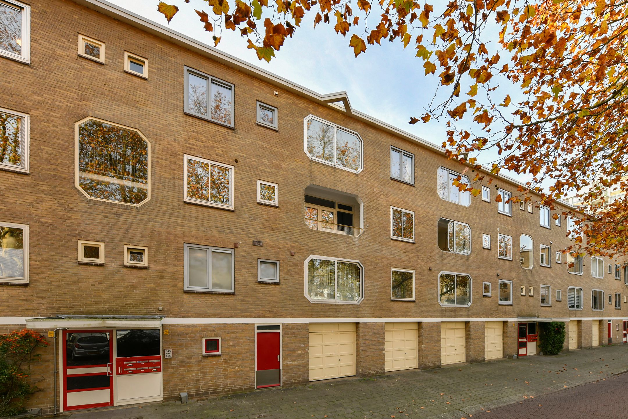 Photo 21 of Meander 553