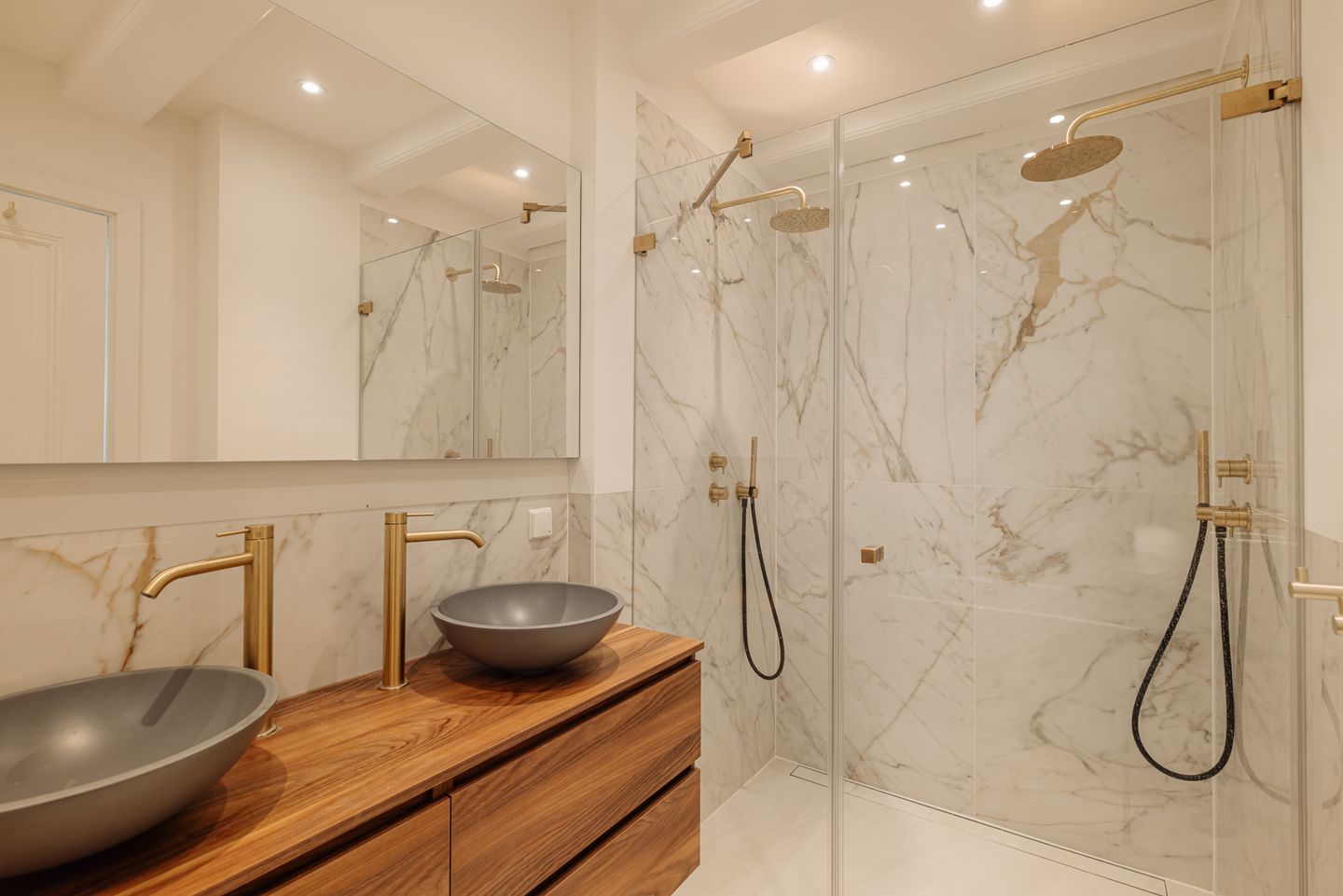 Foto 25 van Bloemstraat 65