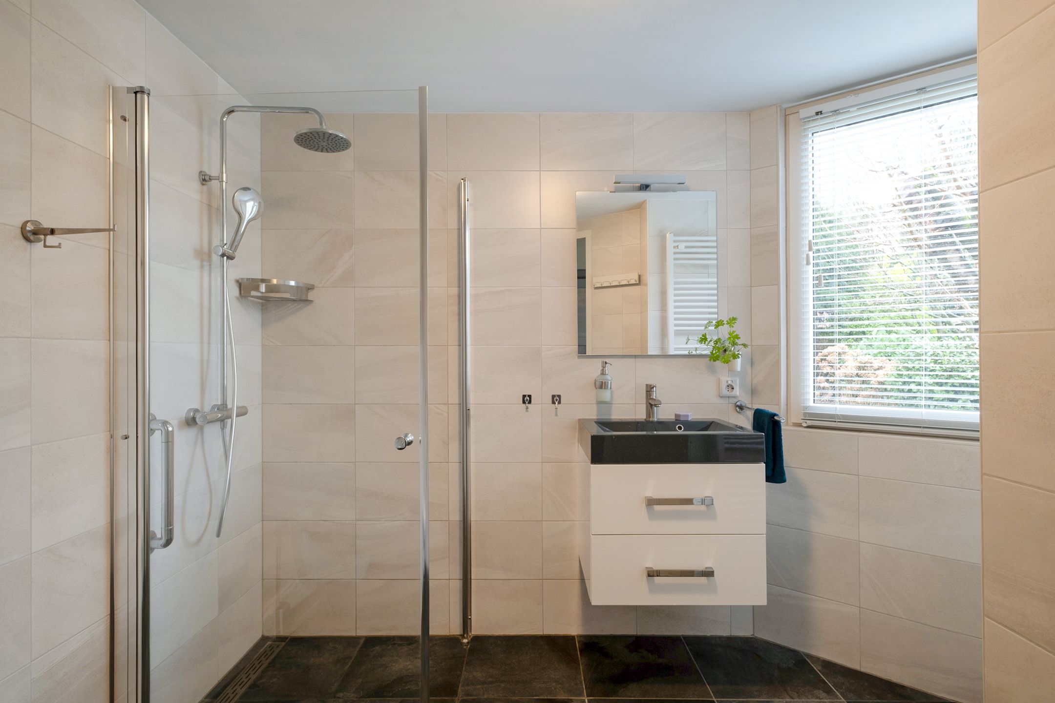 Photo 12 of Hyacinthstraat 35