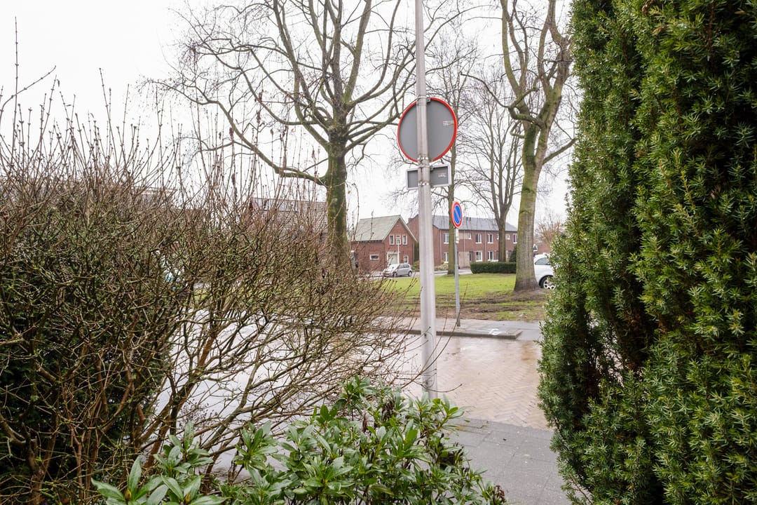 Photo 31 of Hyacinthstraat 35