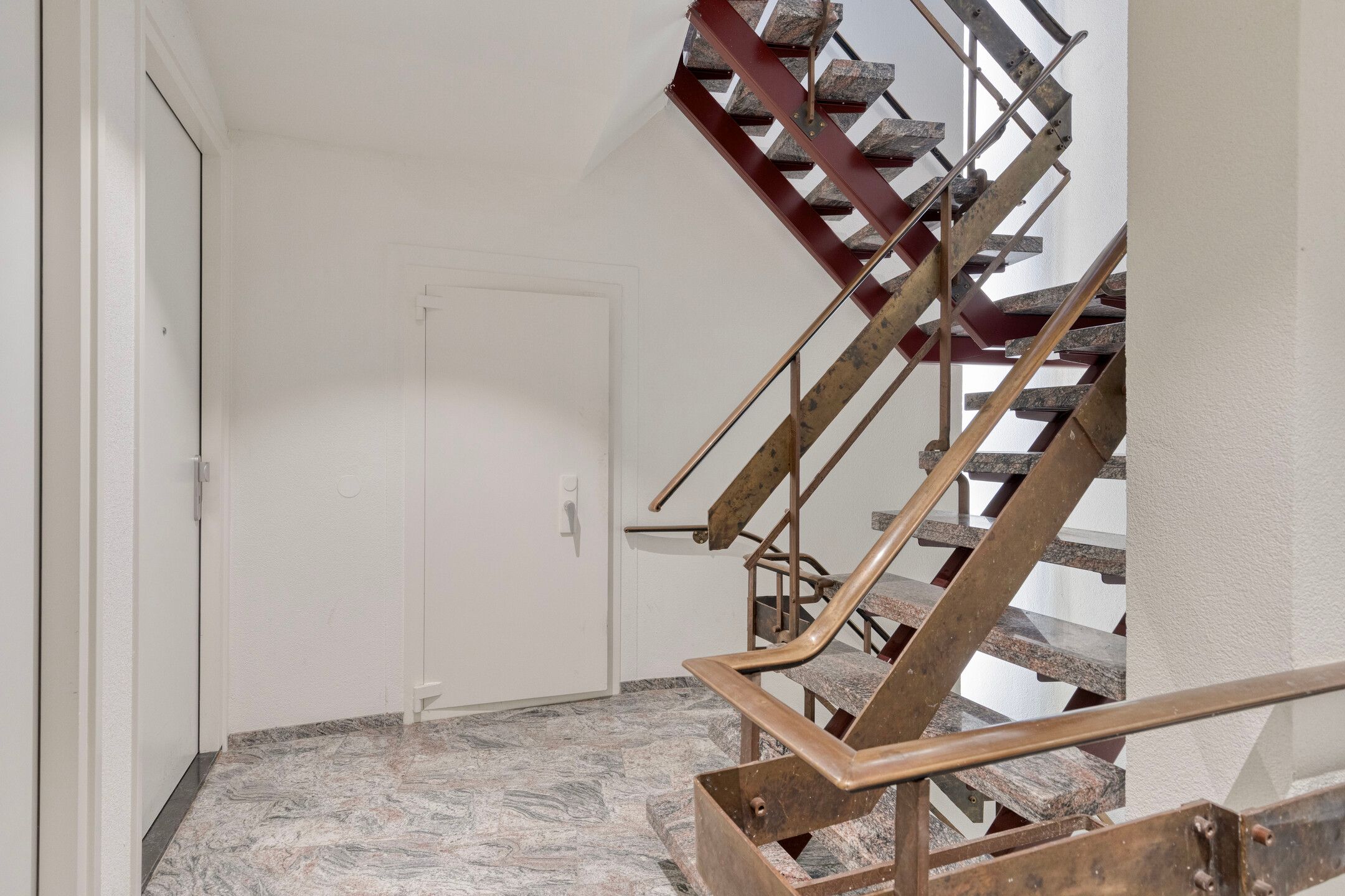 Foto 9 van Grotestraat 51-A