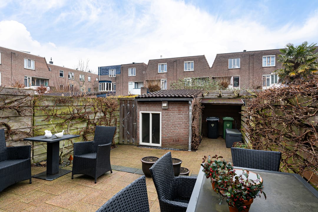 Royale Eengezinswoning in Zoetermeer met lichtstraat en grote ruimte — 21