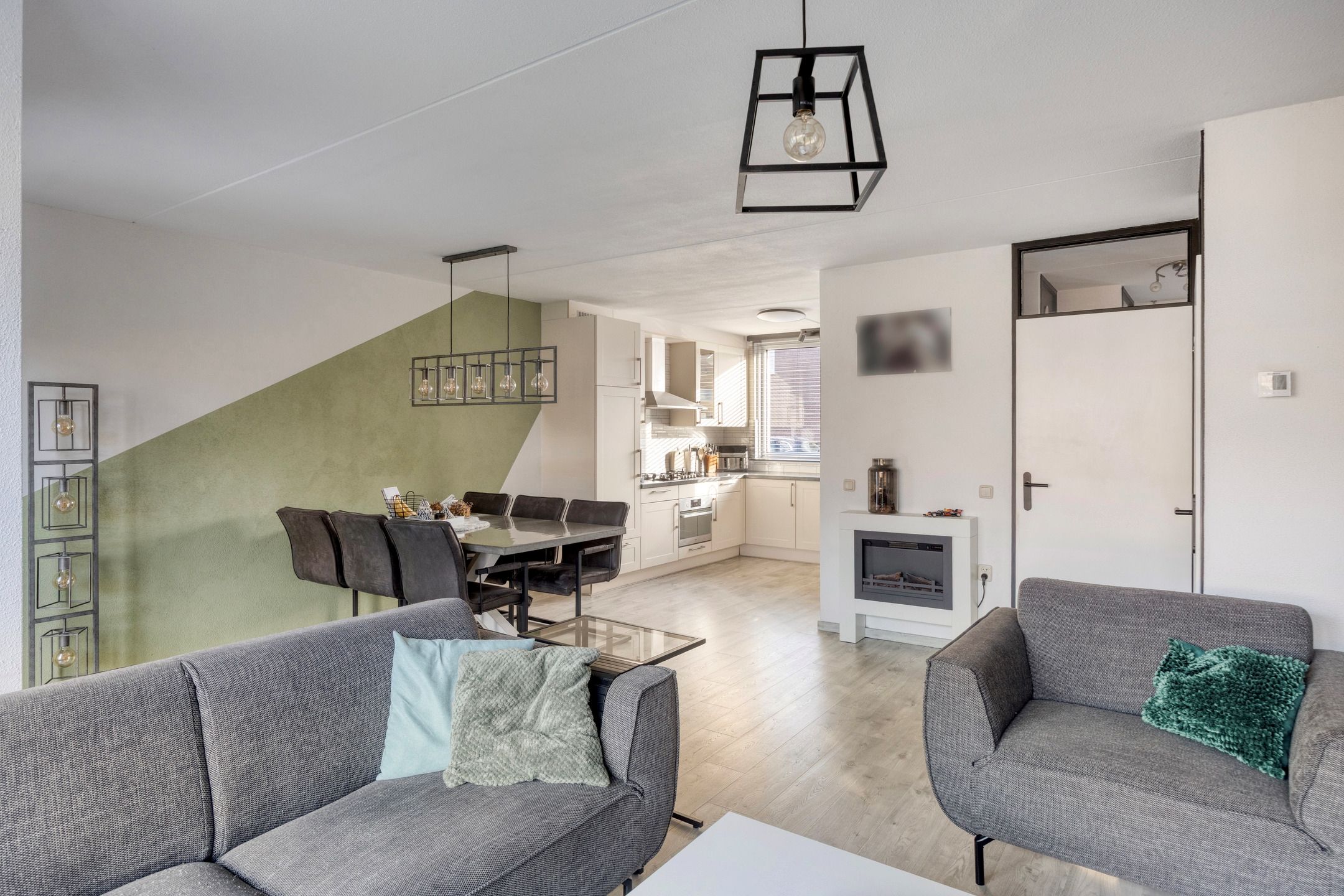 Foto 9 van Esdoornlaan 32