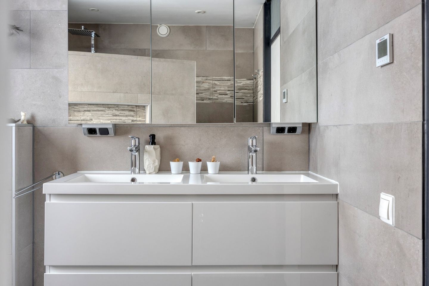 Foto 25 van Esdoornlaan 32