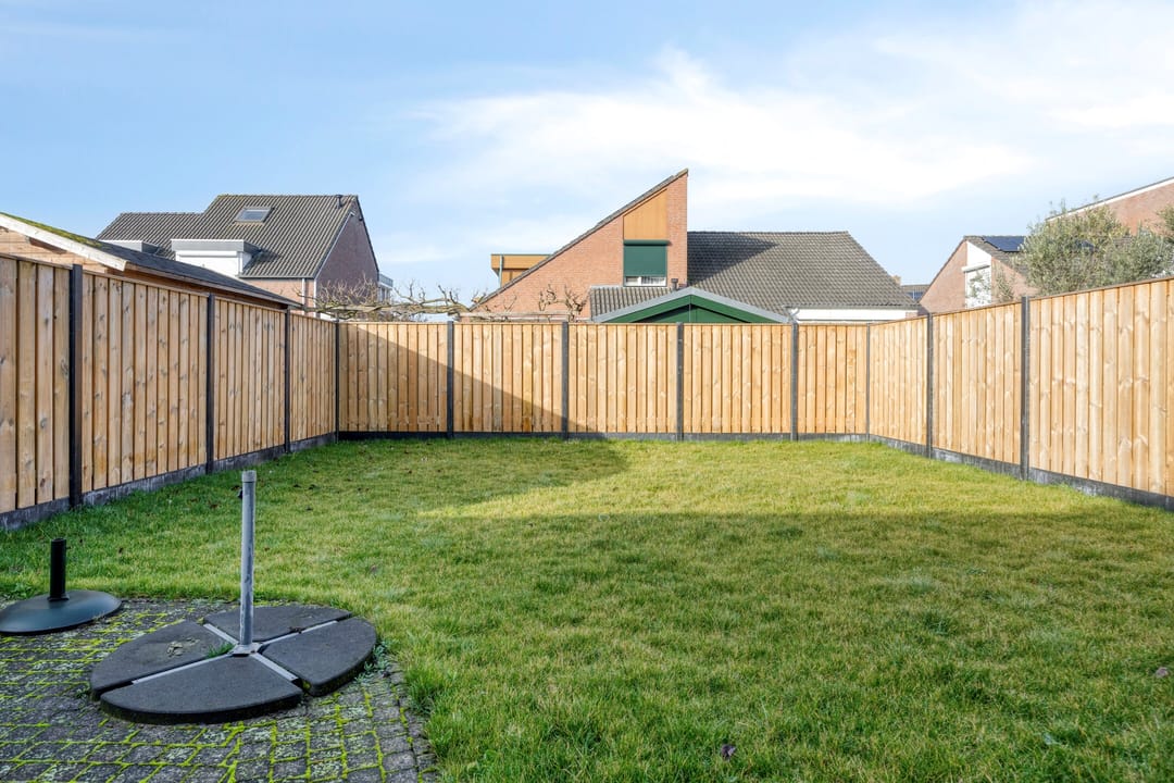 Foto 32 van Esdoornlaan 32