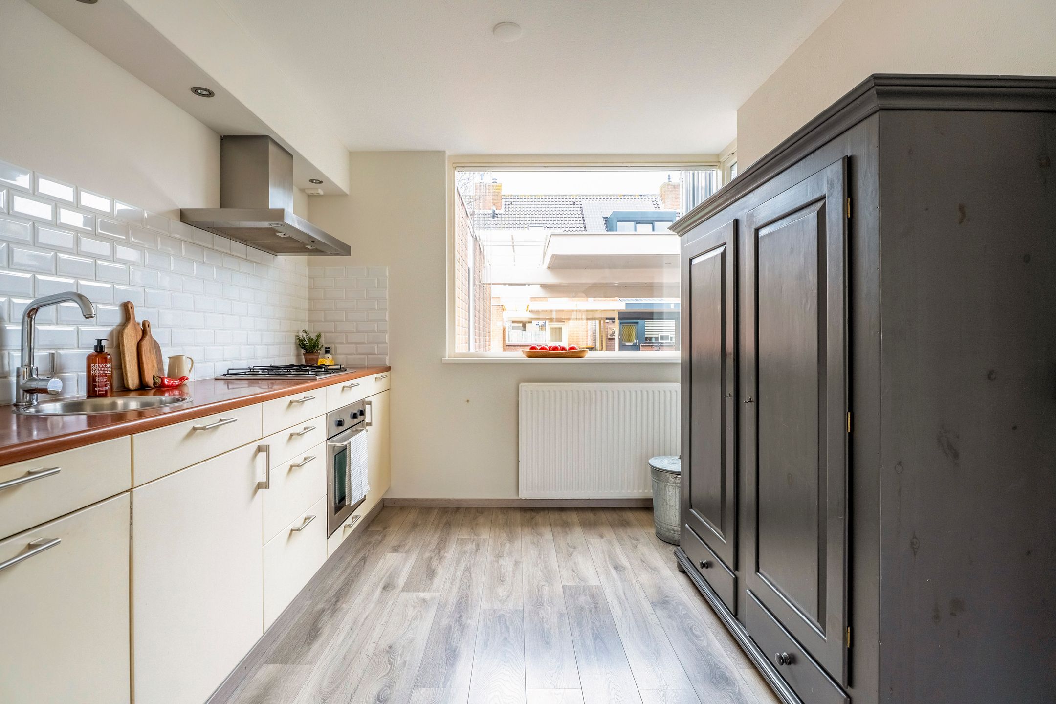 Foto 6 van Saturnus 45