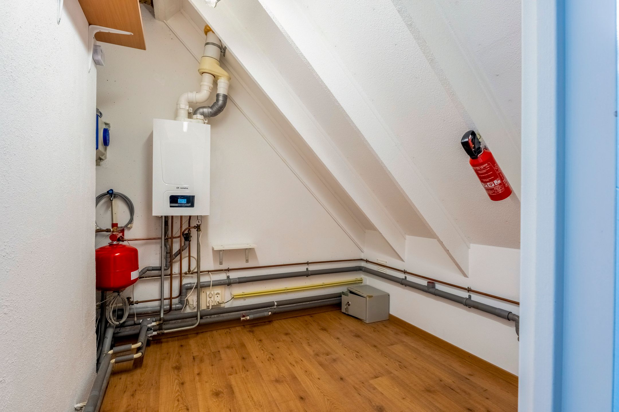 Foto 27 van Saturnus 45