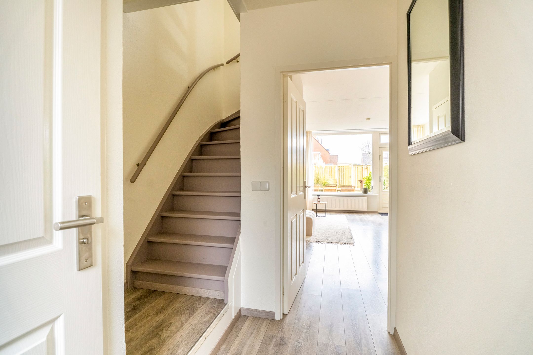 Foto 9 van Saturnus 45