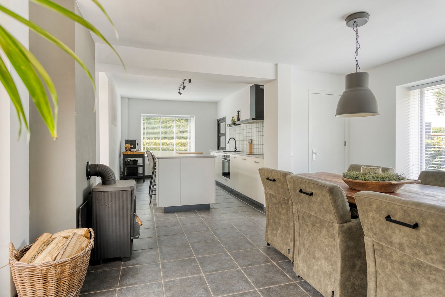 Photo 10 of Hollands Diepstraat 13