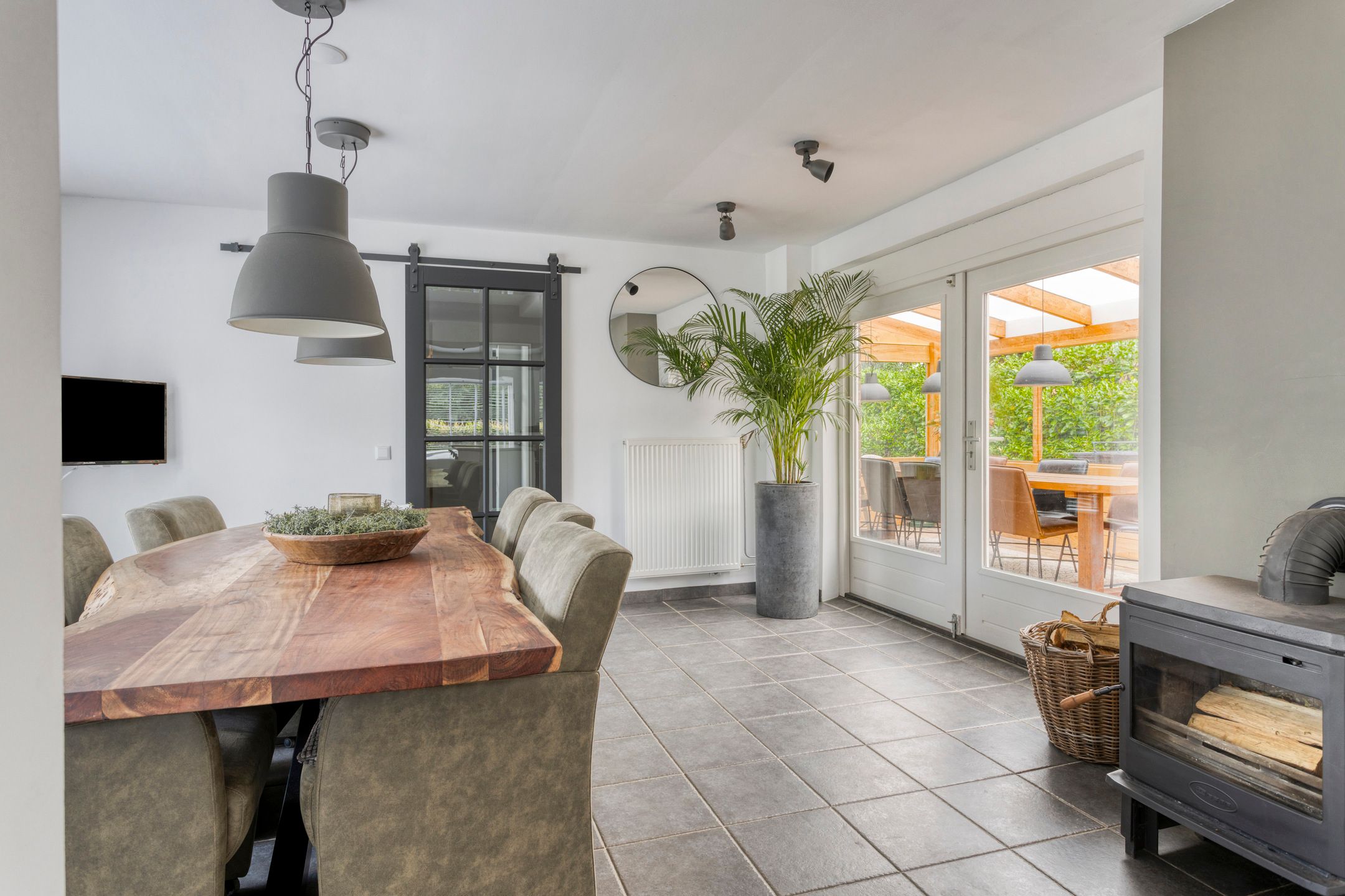 Photo 9 of Hollands Diepstraat 13