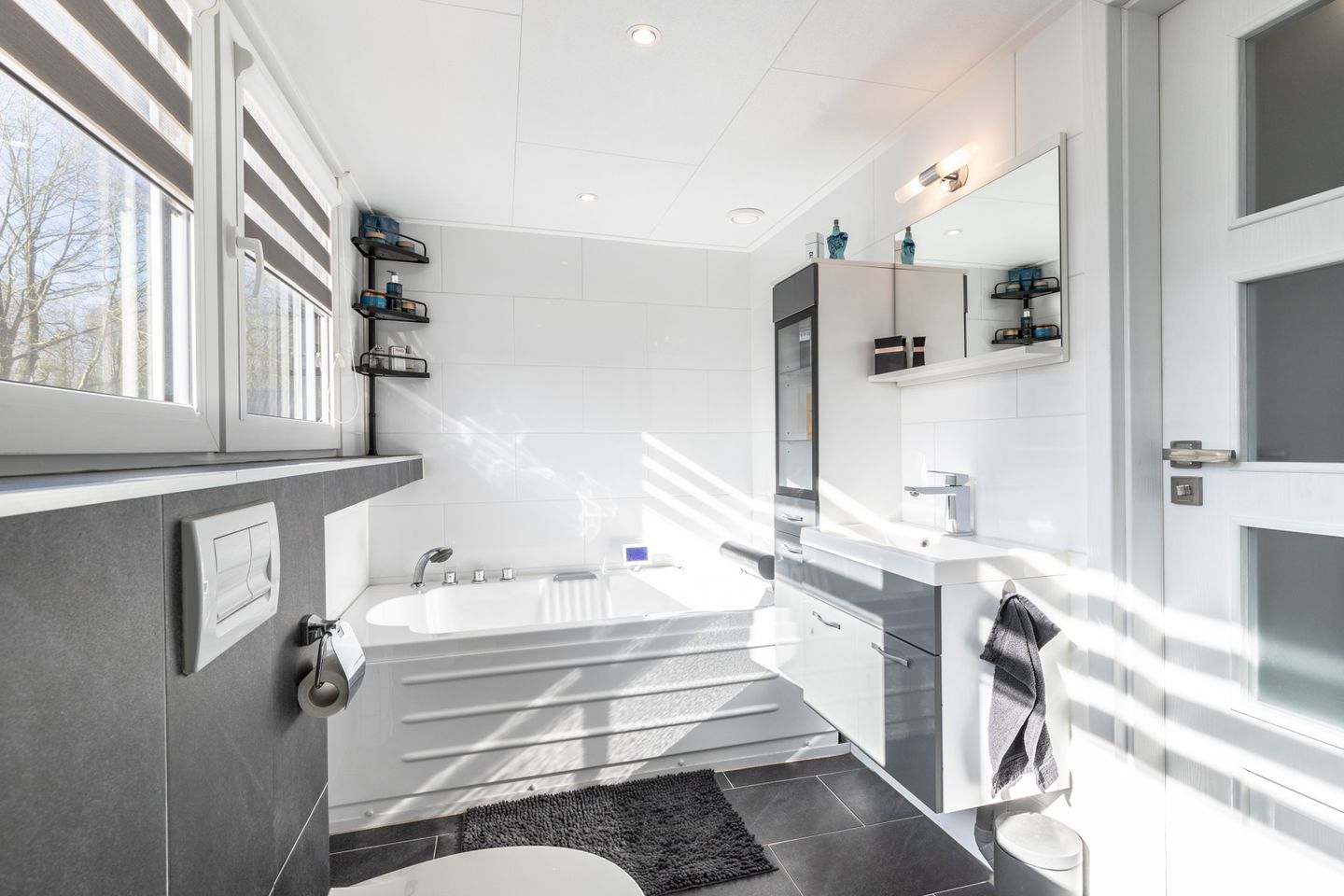 Photo 35 of Hoofdweg 203