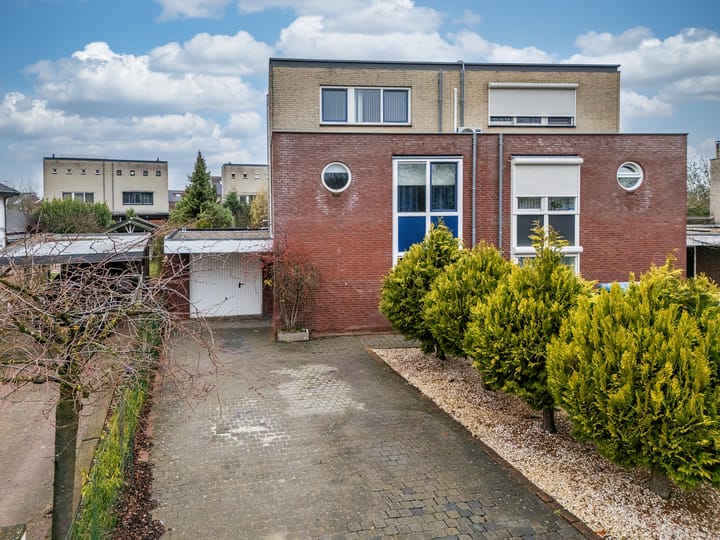 Photo 2 of Saffier 25