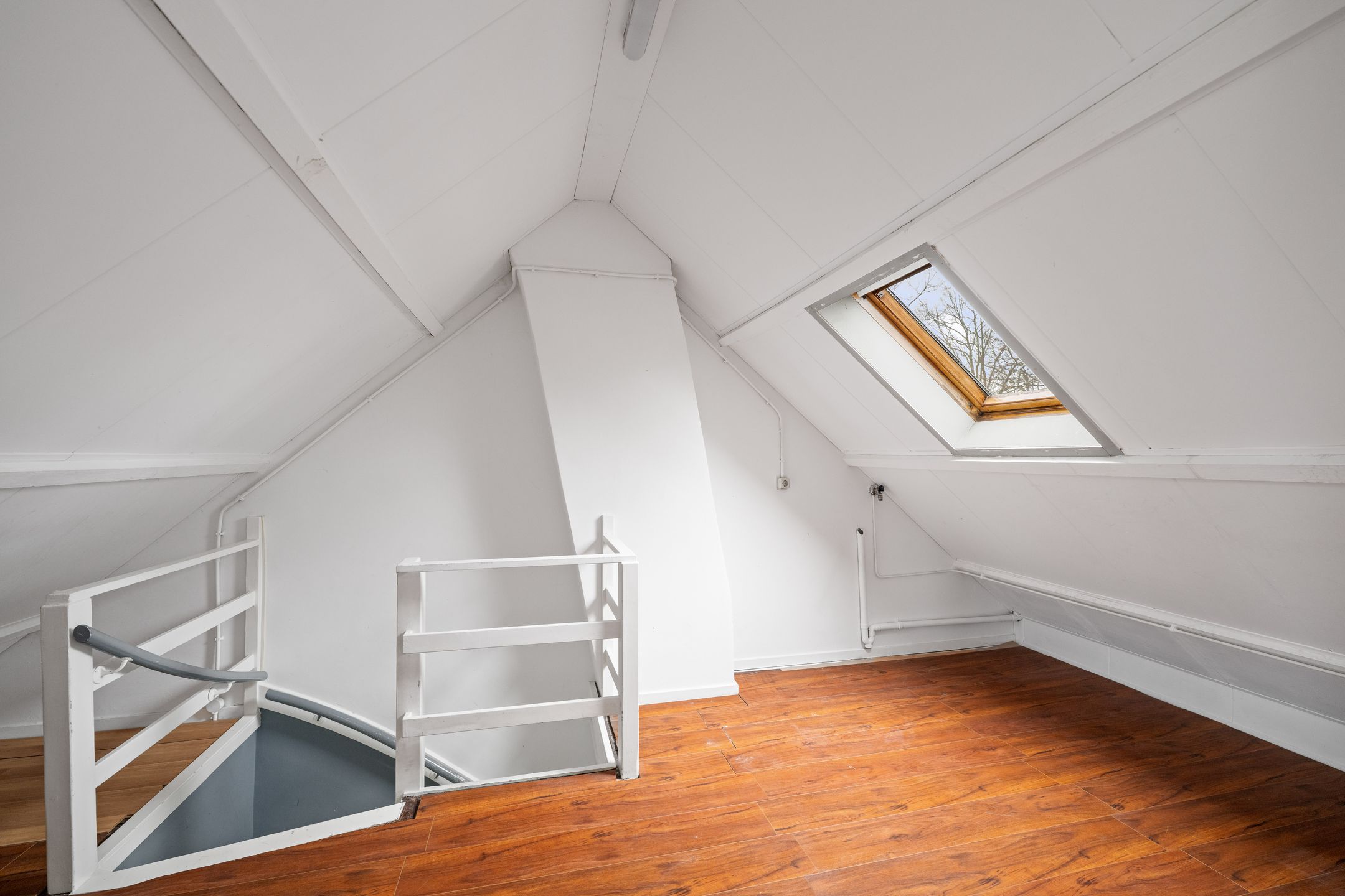 Foto 24 van Van Oldenielstraat 19