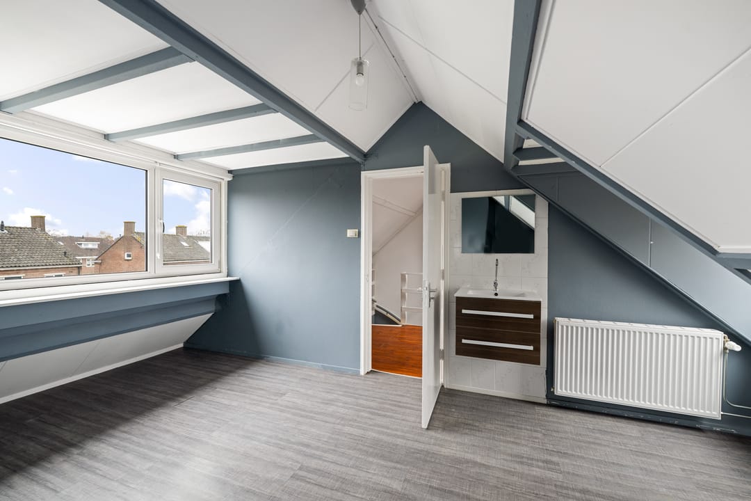 Foto 26 van Van Oldenielstraat 19