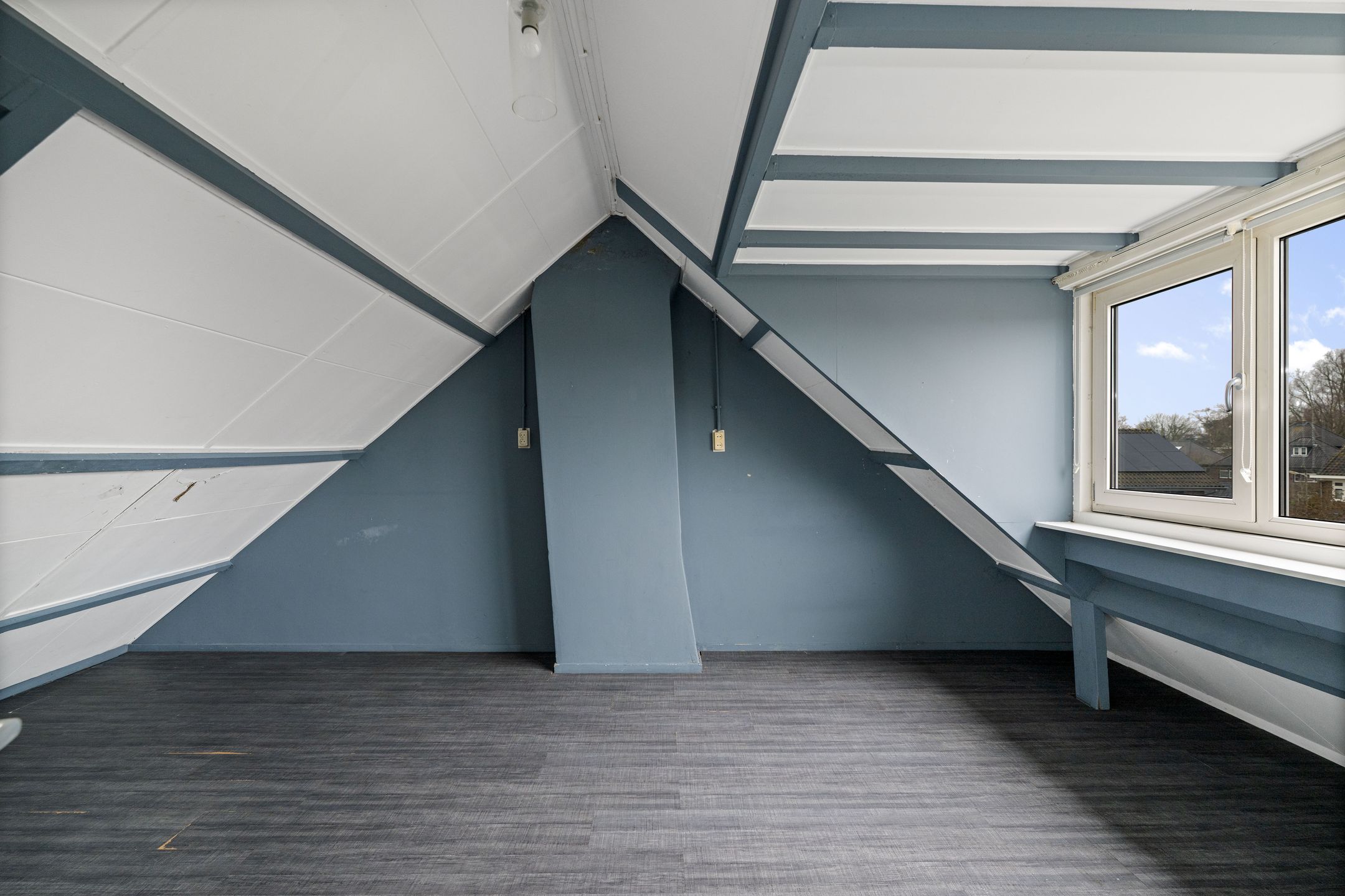 Foto 27 van Van Oldenielstraat 19