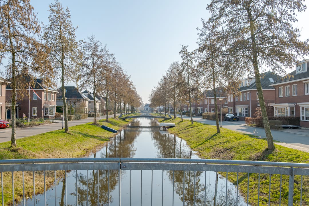 Foto 47 van Parnassia 13